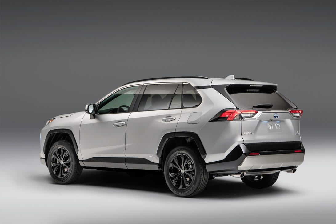 2022 Toyota RAV4 lineup includes new SE Hybrid spec
