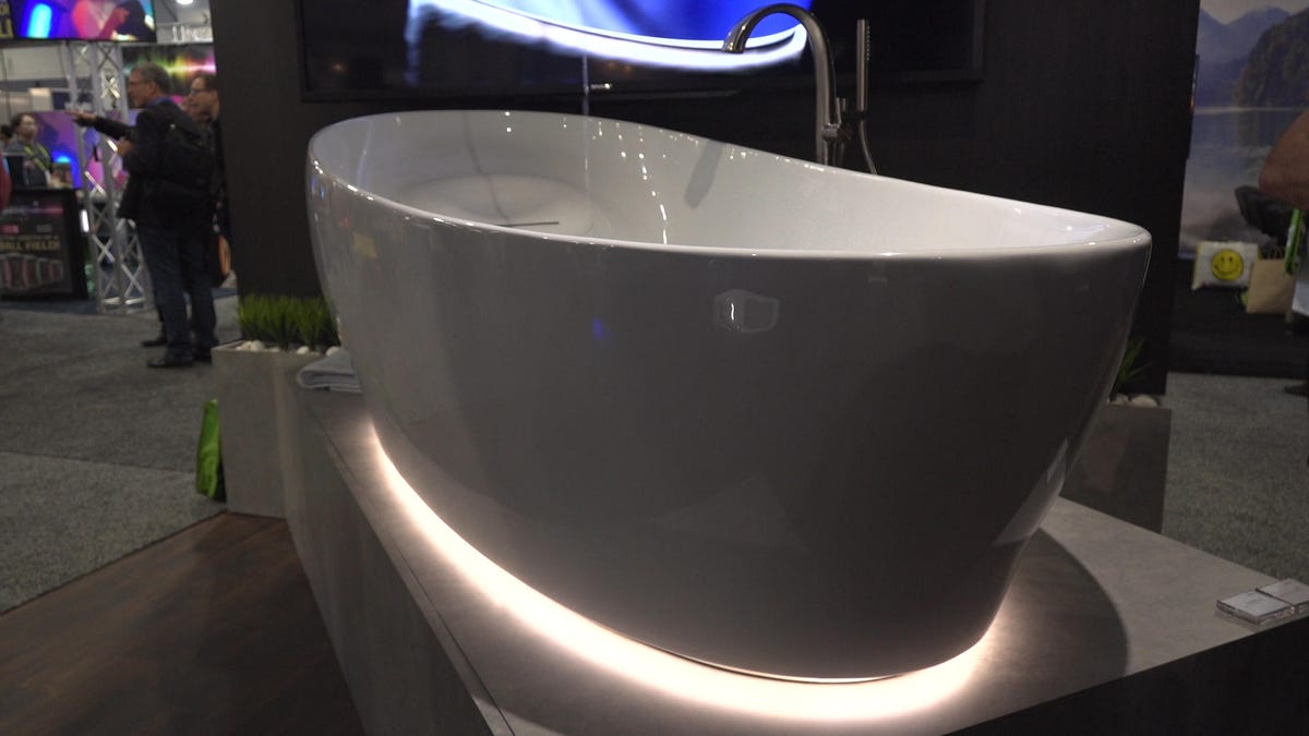 Toto Floating Tub