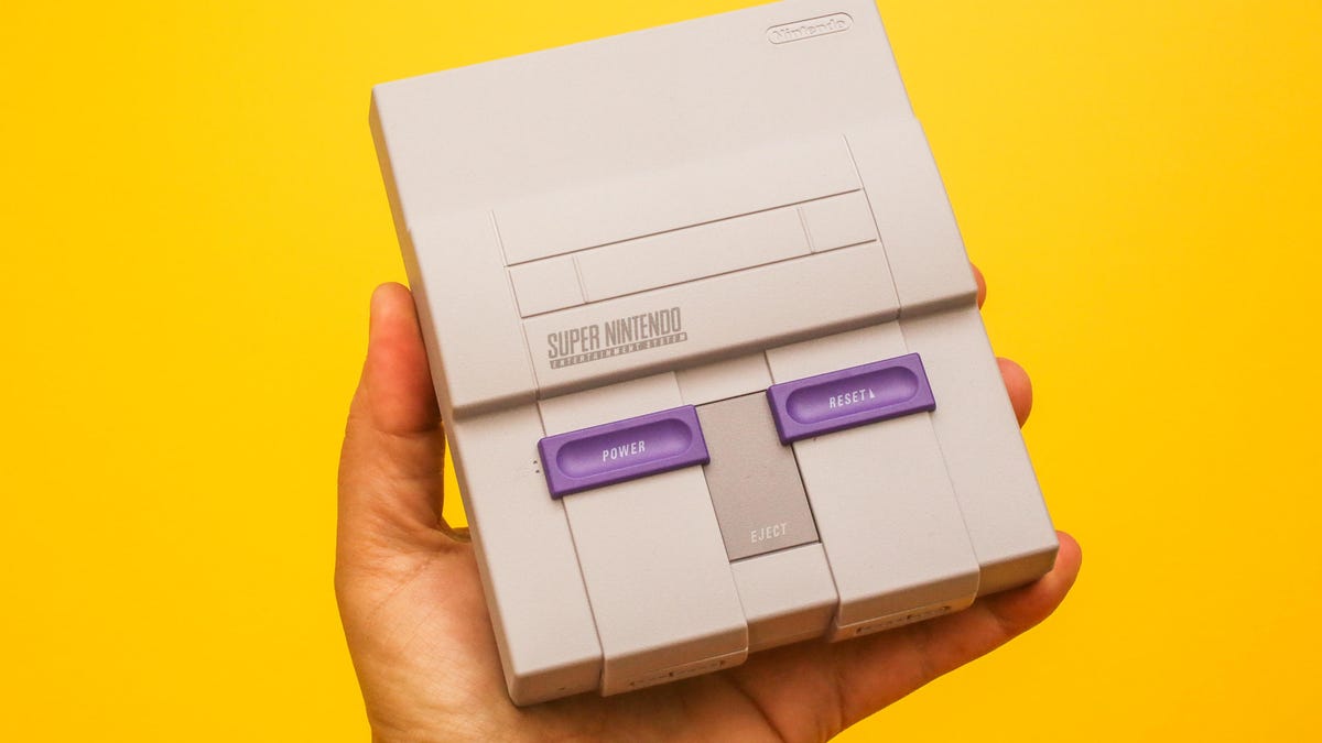 strubehoved kage Produktionscenter SNES Classic Edition review: It's flat-out awesome - CNET