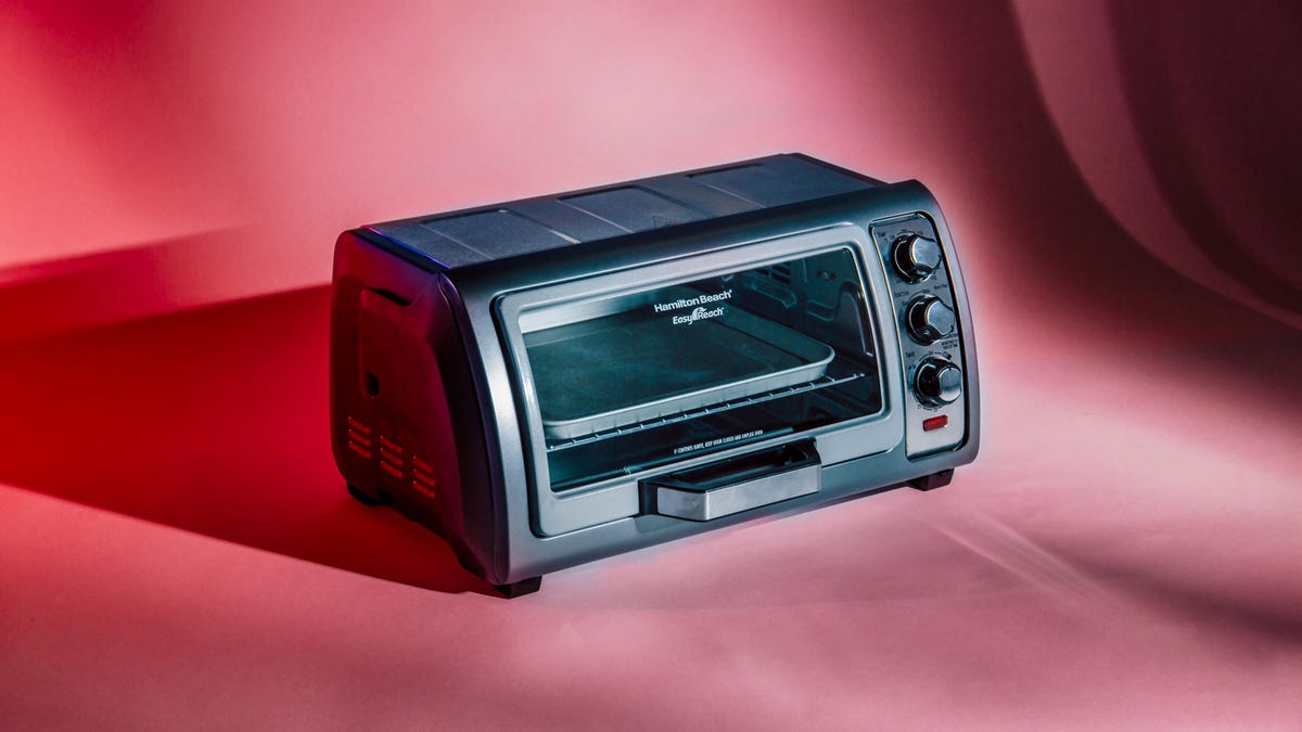 hamilton-beach-toaster-oven-1