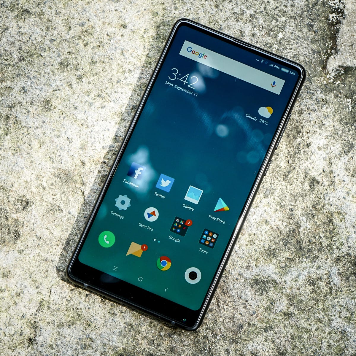Xiaomi's Mi Mix 2 works on LTE anywhere in the world - CNET