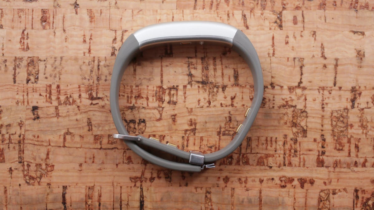Jawbone Up2 and Up3 on our wrist (pictures) - CNET