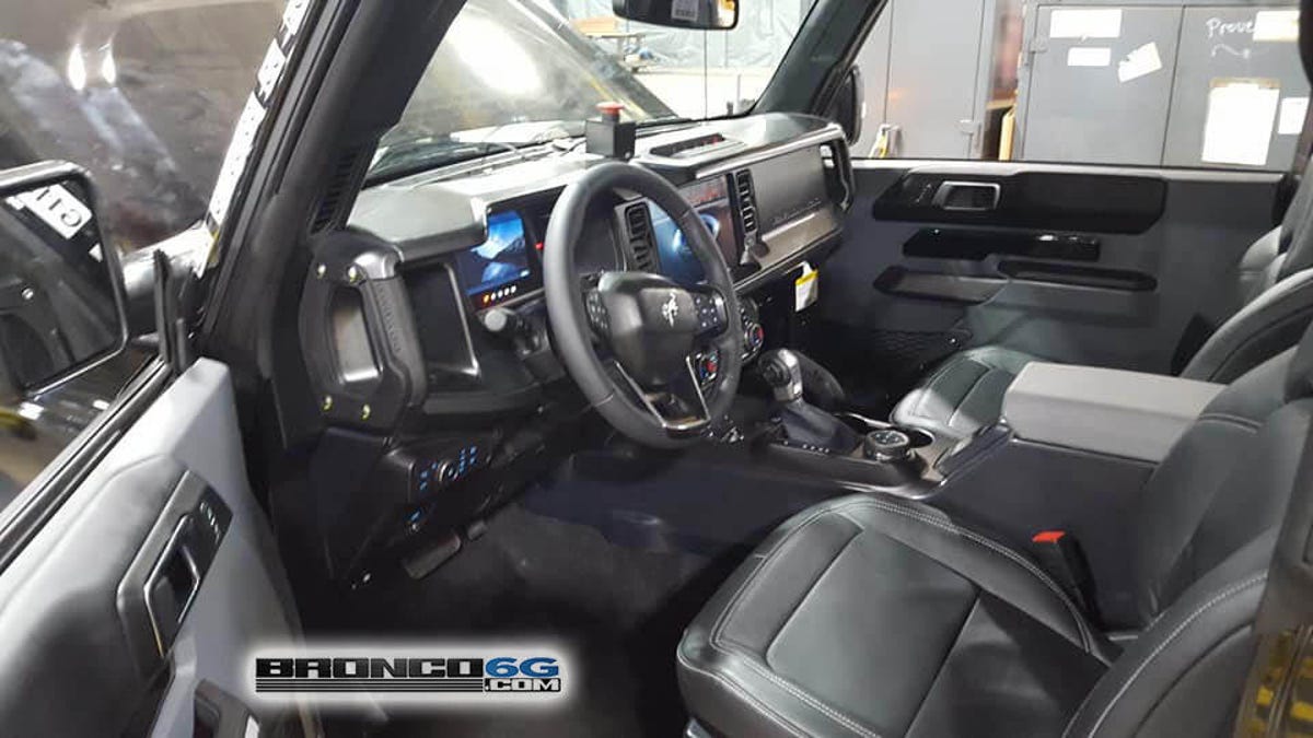 2021-ford-bronco-2-door-interior