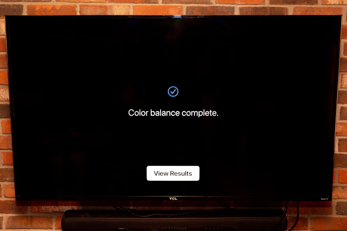 011-apple-tv-screen-calibration-with-ios-14-5-iphone-face-detection-camera