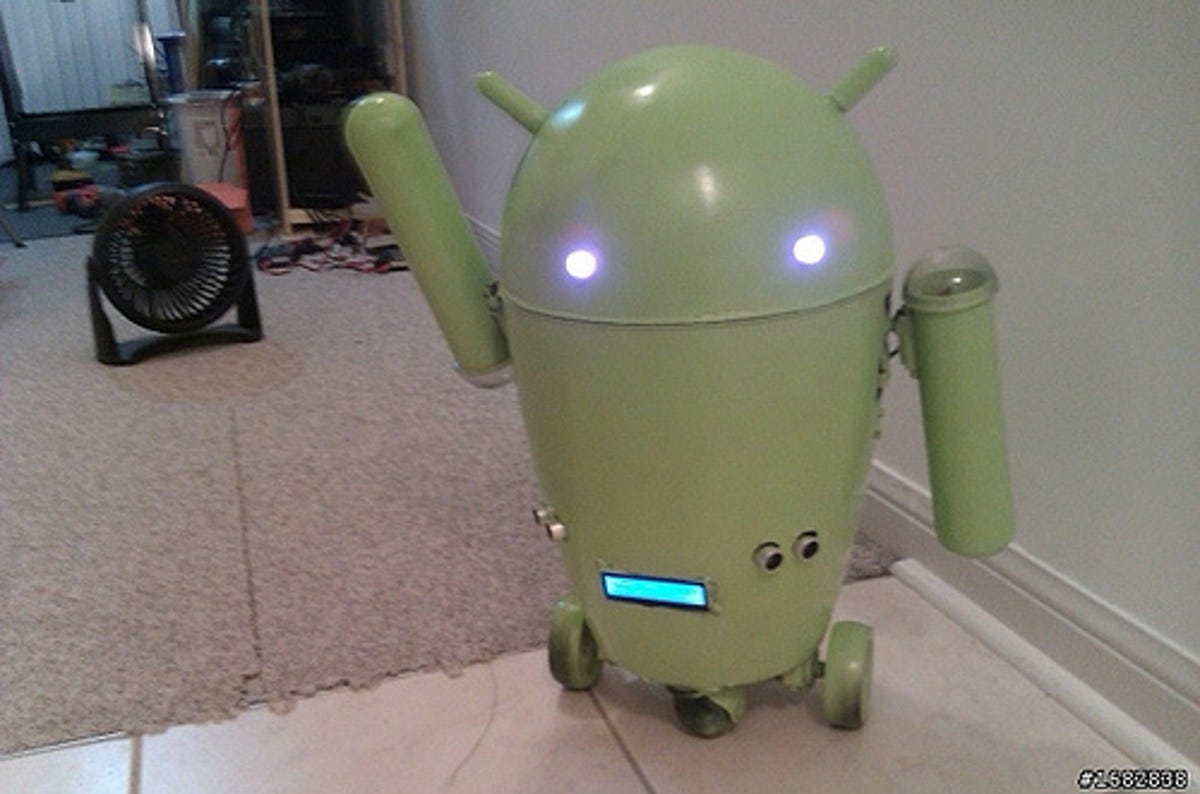 Trash can Android robot