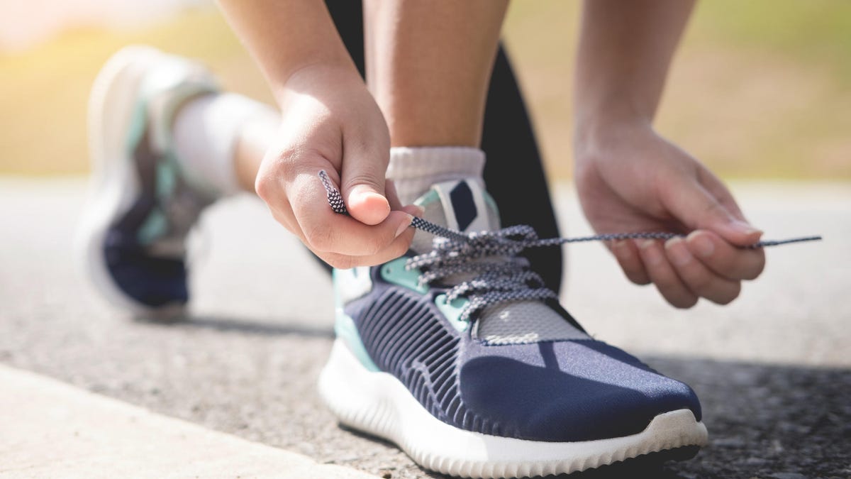 5 Signs You Need to Replace Your Old Running Shoes - CNET