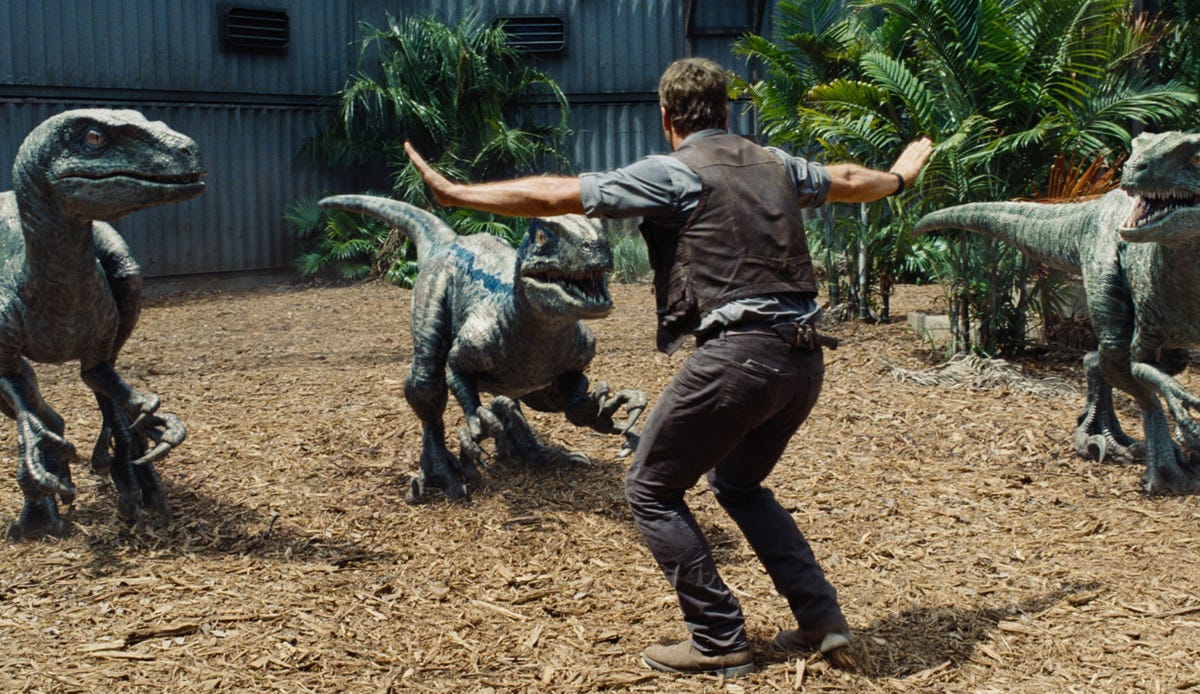 Whoa, penguin! See Zookeepers strike epic 'Jurassic World' poses - CNET