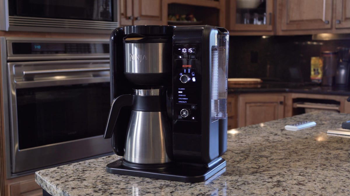 Ninja's coffee maker brews well in many ways - Video - CNET