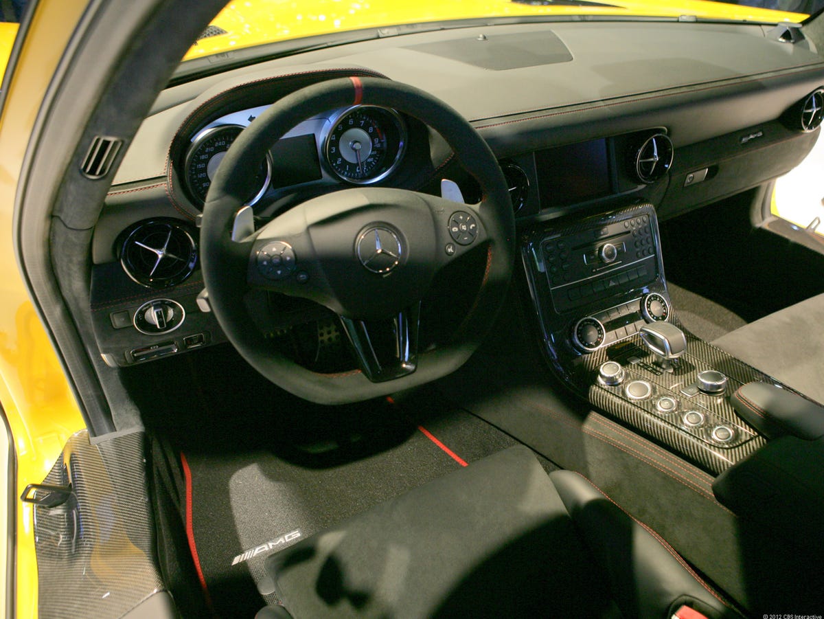 Mercedes_AMG_LA_SS15.jpg