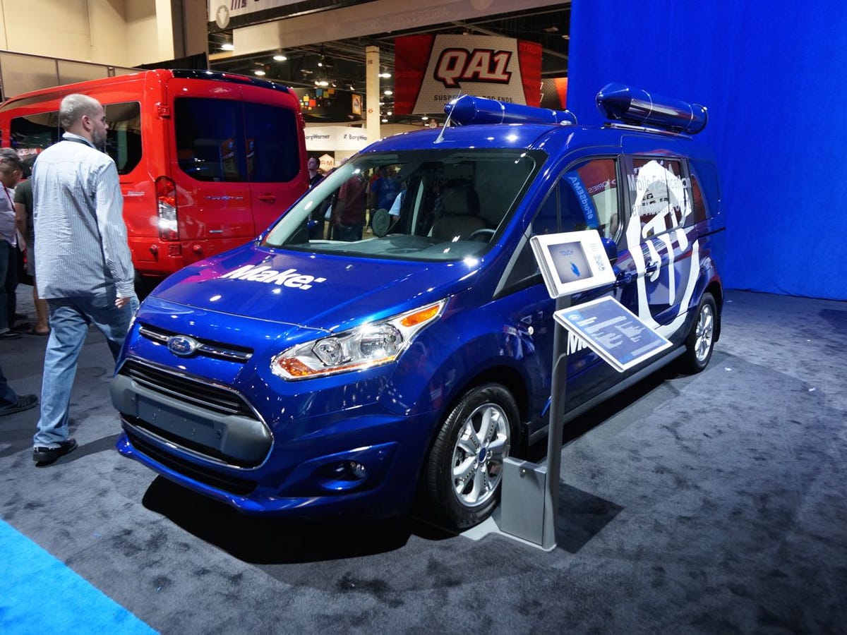 ford-transit-connect-mobile-hacking-and-fabrication-unit-by-make.jpg