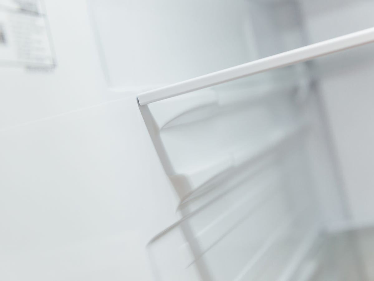 kenmore-grab-n-go-refrigerator-51832-23.jpg