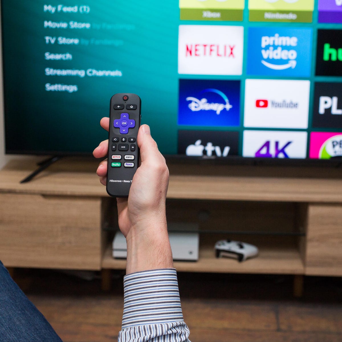 Hisense R8 Roku TV review: Features are nice, appealing price, but no dice  - CNET