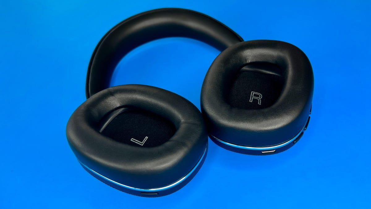 The Bowers & Wilkins PX7 S2 with the earcups face up