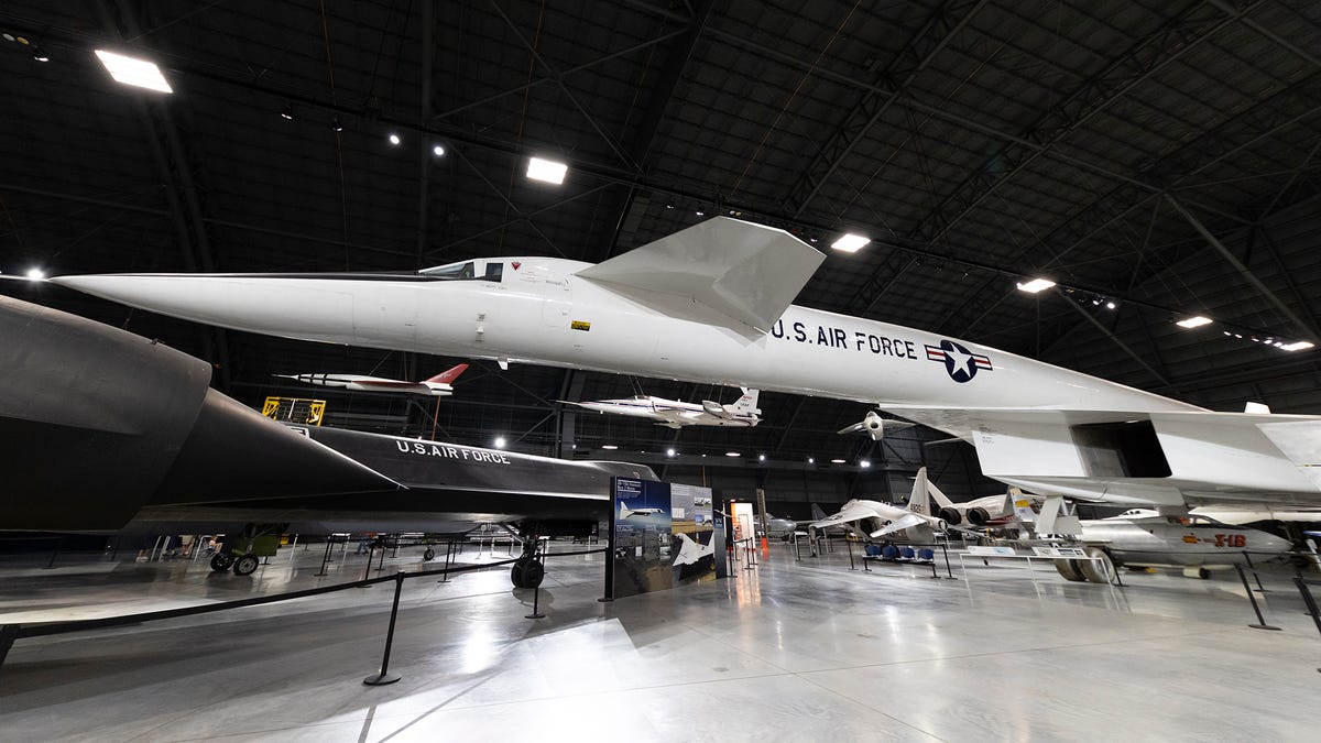 XB-70 Valkyrie museum side view