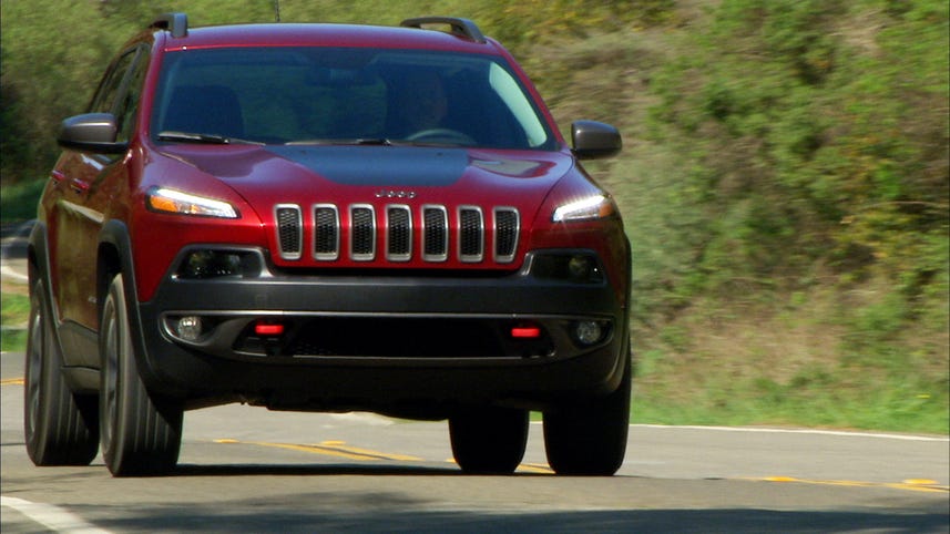Jeep Cherokee tackles the trail like no competitor but stumbles on the road (CNET On Cars, Episode 39)