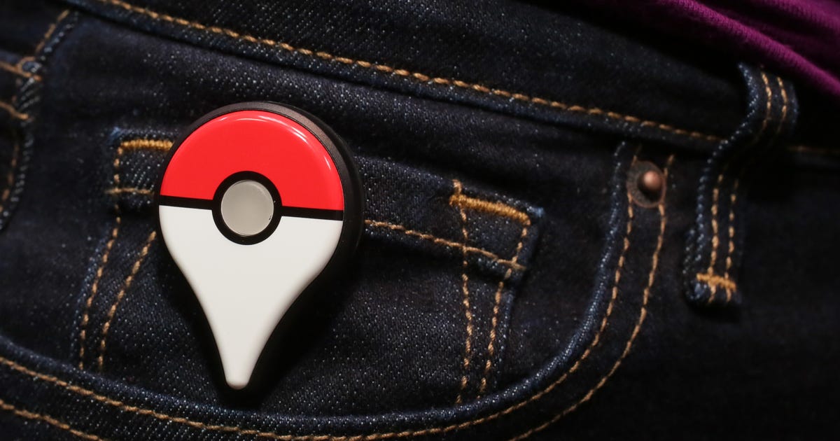 Pokemon Go Plus Review This Monster Catching Button Makes You Less Of A Pokemon Zombie Page 2 Cnet