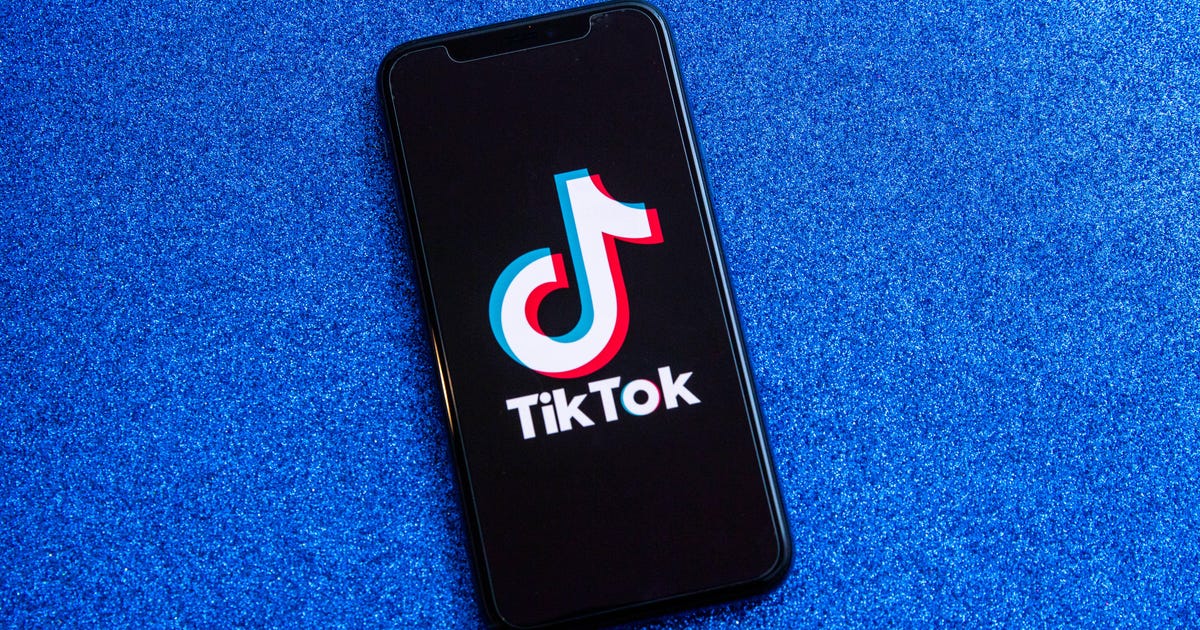 TikTok went down and people flocked to Twitter with memes     – CNET