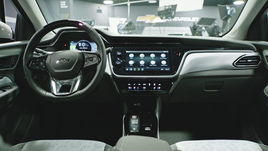 22 Chevy Bolt Euv Is A Bigger Better Electric Crossover With Hands Free Driving Tech Roadshow