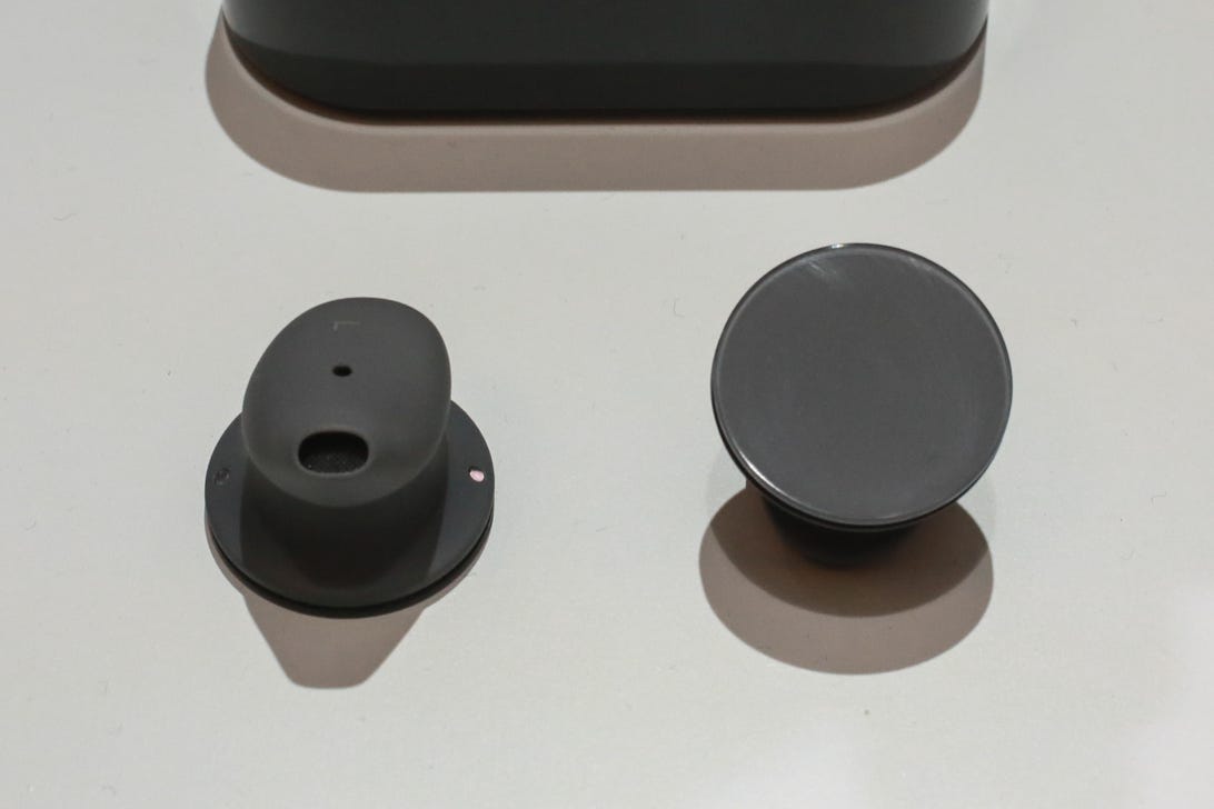microsoft-surface-earbuds