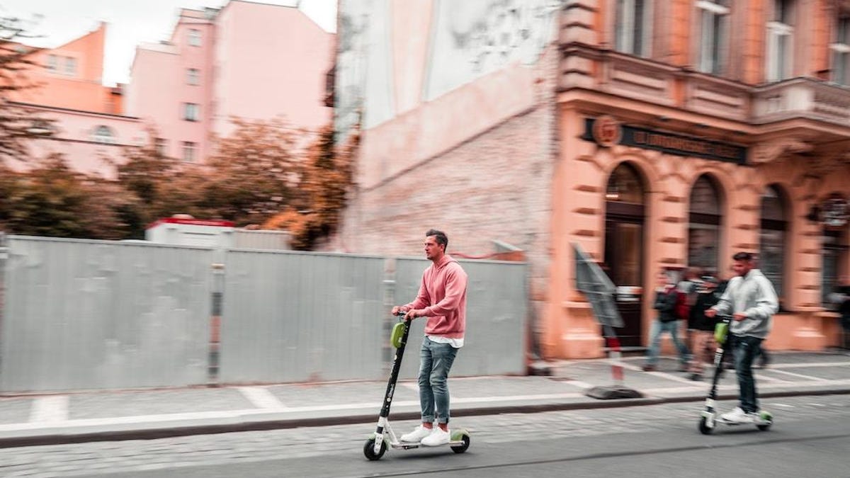 Electric scooter safety: How to avoid injuries while riding - CNET
