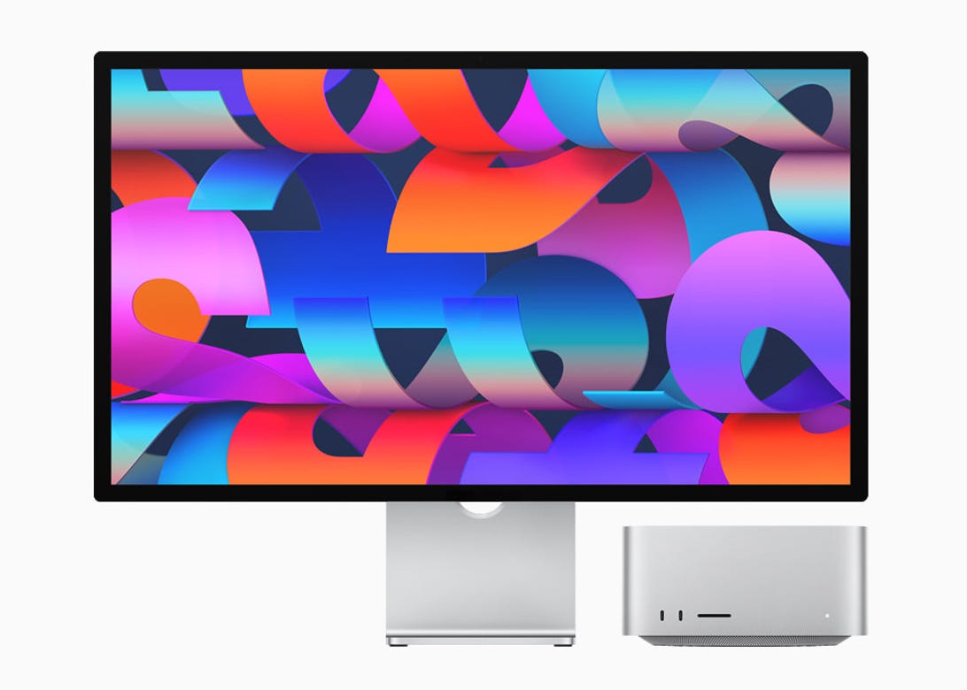 apple-mac-studio-studio-display-hero-220308-big-jpg-large