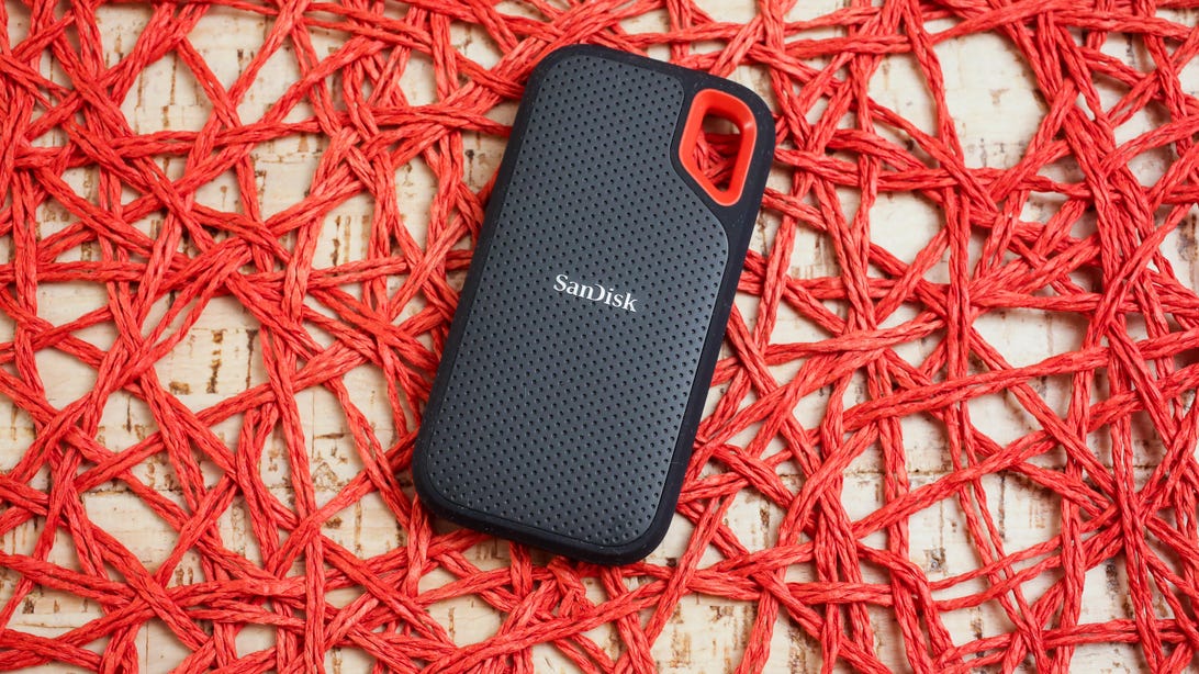 06-sandisk-extreme-portable-ssd-2tb