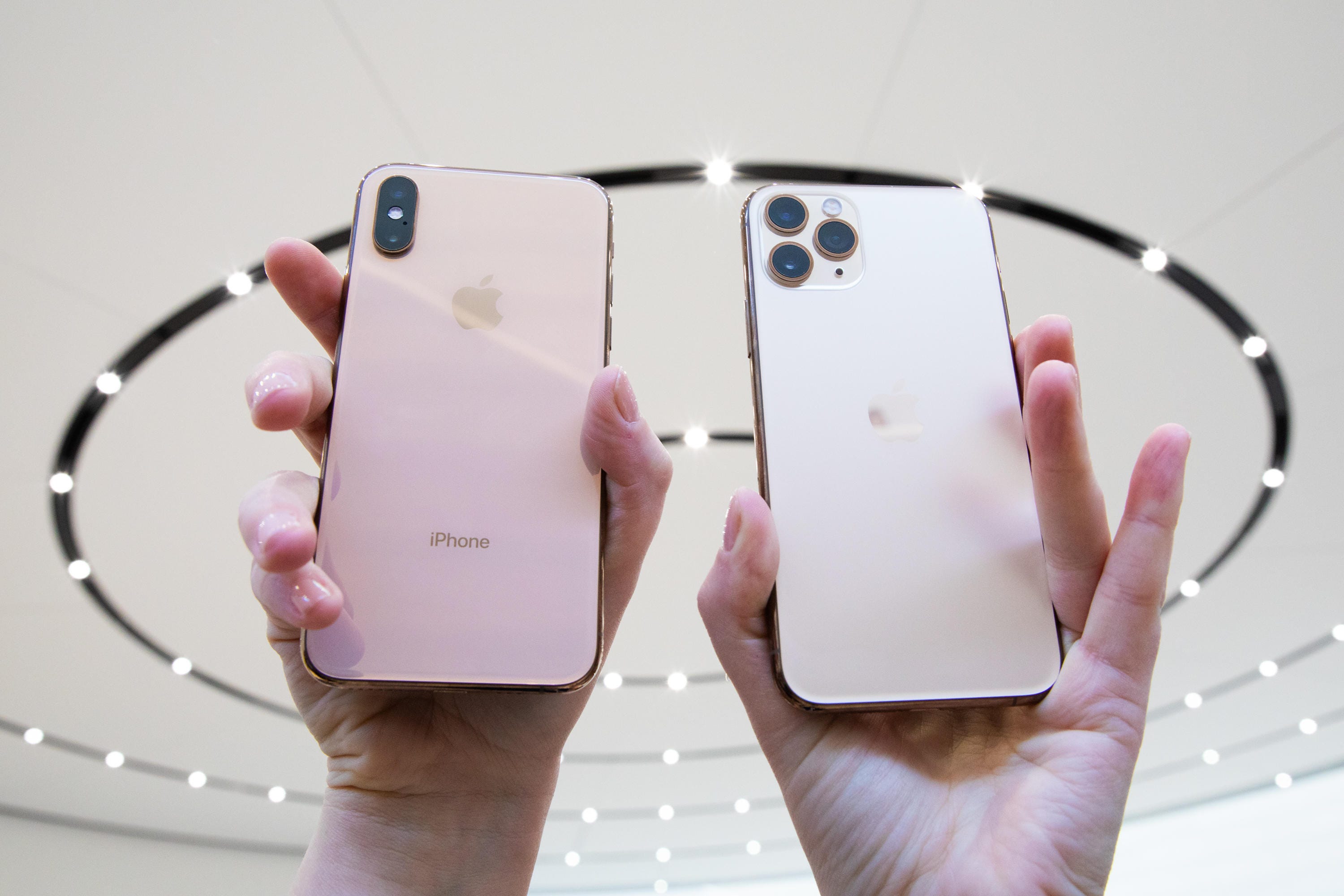 Iphone 11 Vs Iphone Xr Xs And Xs Max Everything Apple Changed Cnet