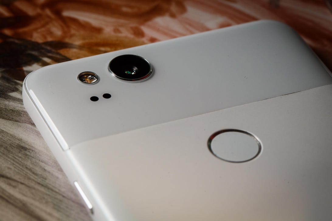 Google Pixel 3 may bring wireless charging back to Google phones