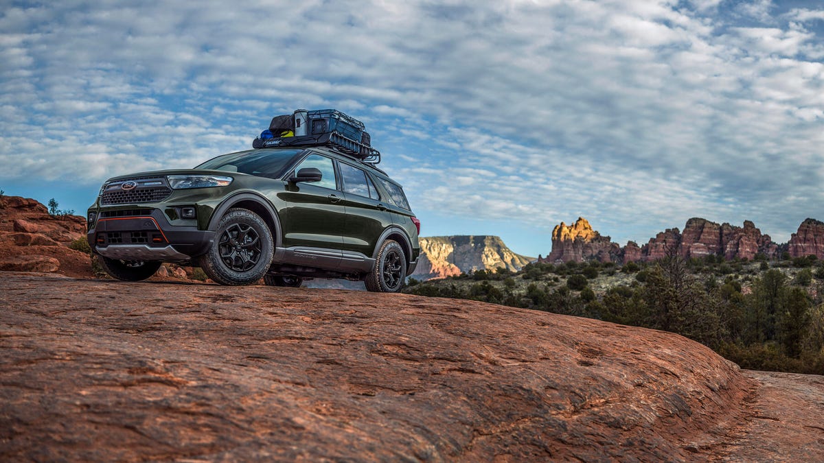 21 Ford Explorer Timberline Aims To Ruggedize The Family Suv Roadshow