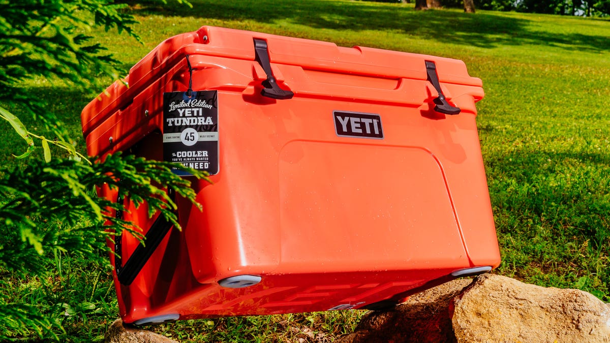 Yeti Tundra 45 Cooler Review It Wasn T Close Yeti S Cooler Crushed The Competition Cnet