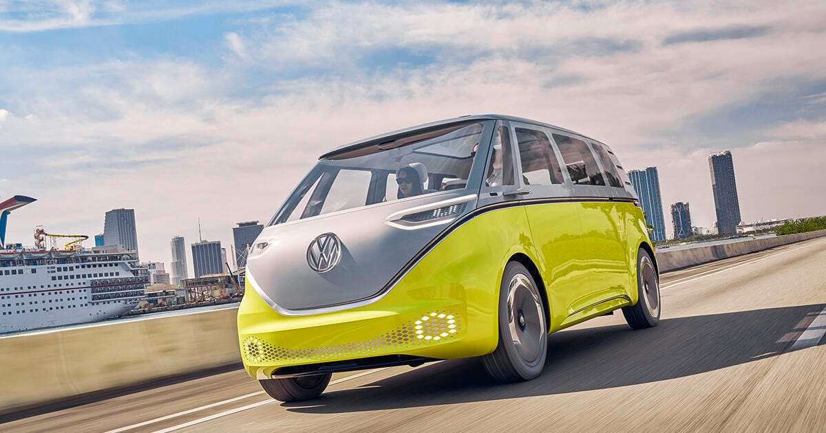 volkswagen-id-buzz-will-bring-its-electric-love-bus-looks-to-us-in-2023-report-says