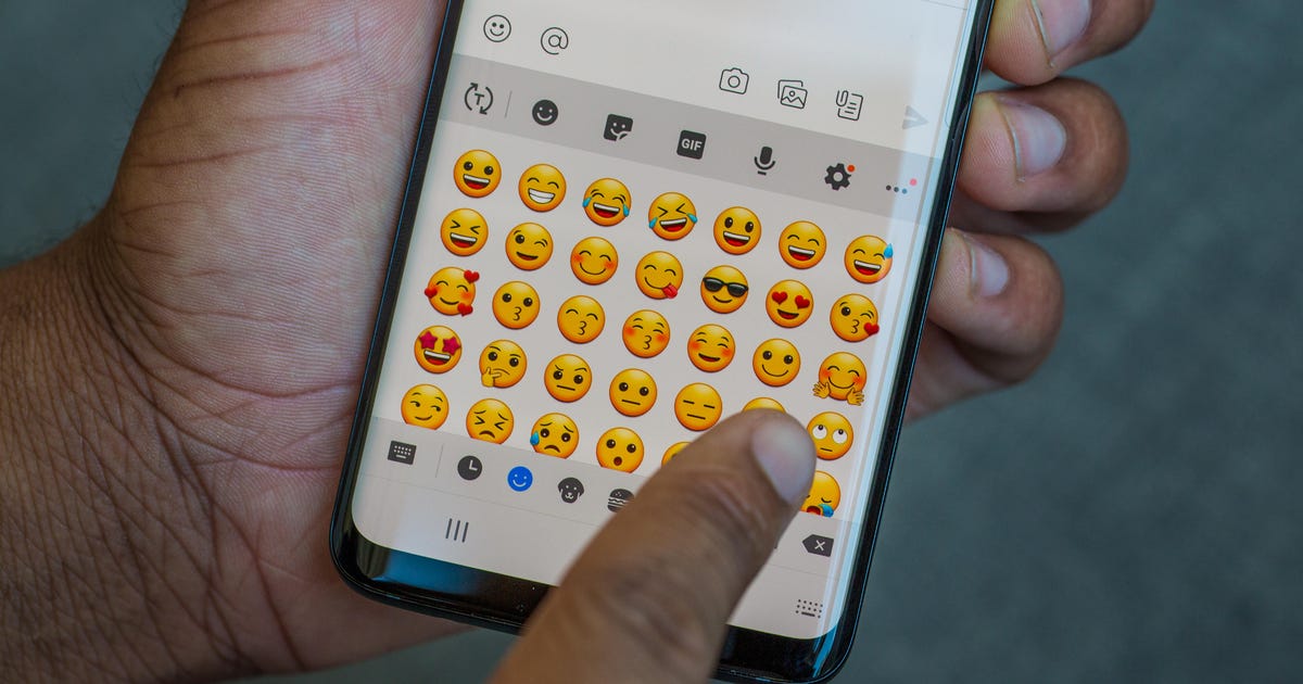 Customized Slack emoji brighten my workday. Here is tips on how to make your individual