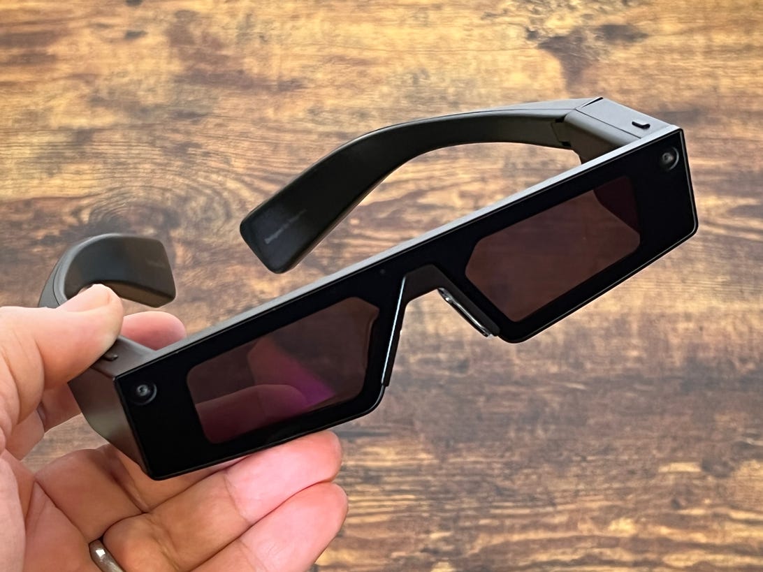 Using Snapchat’s new glasses showed me where AR goes beyond phones